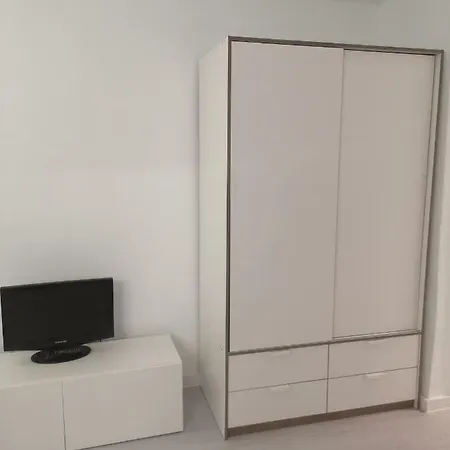 Olympia Apartment *