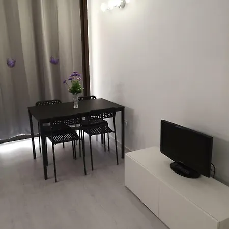 Olympia Apartment *